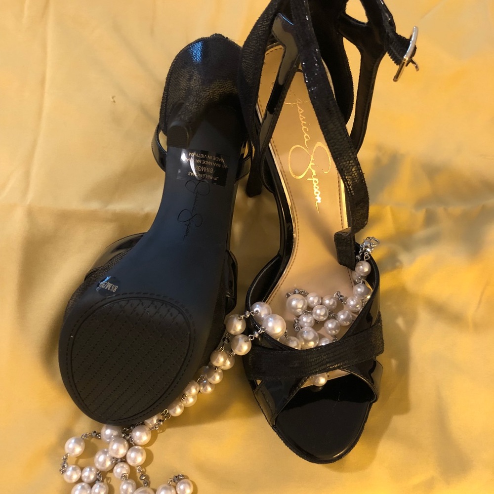 Jessica Simpson 👠 - Picture 4 of 4